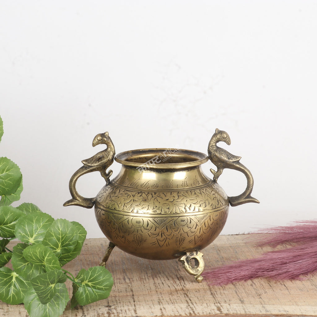 Handcrafted Flower Vase Classic Home Décor