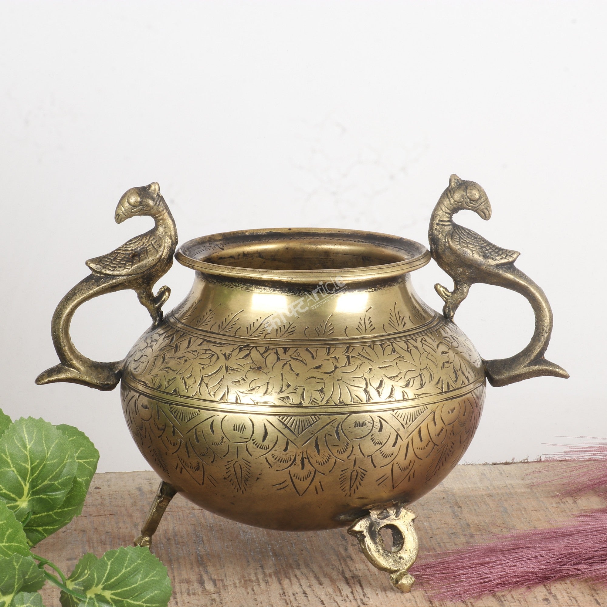 Handcrafted Flower Vase Classic Home Décor