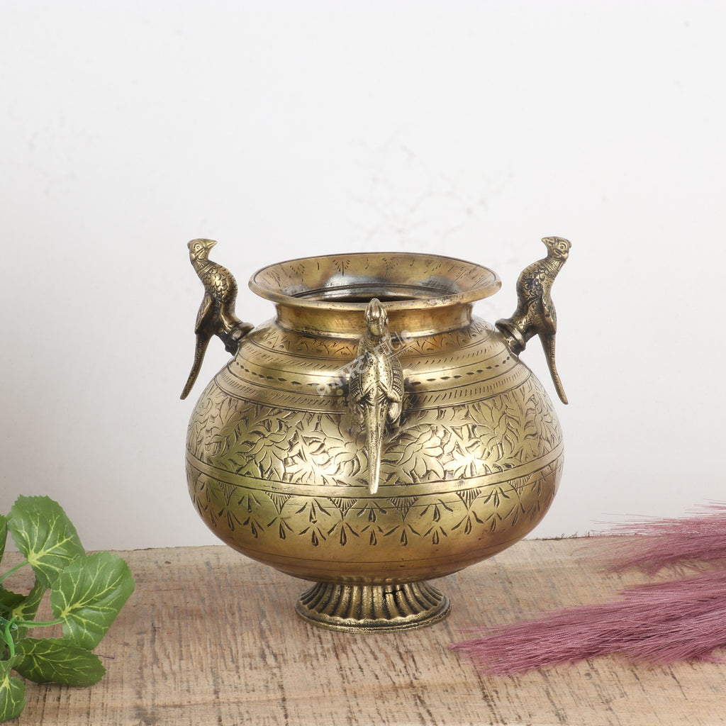 Brass Handcrafted Flower Vase