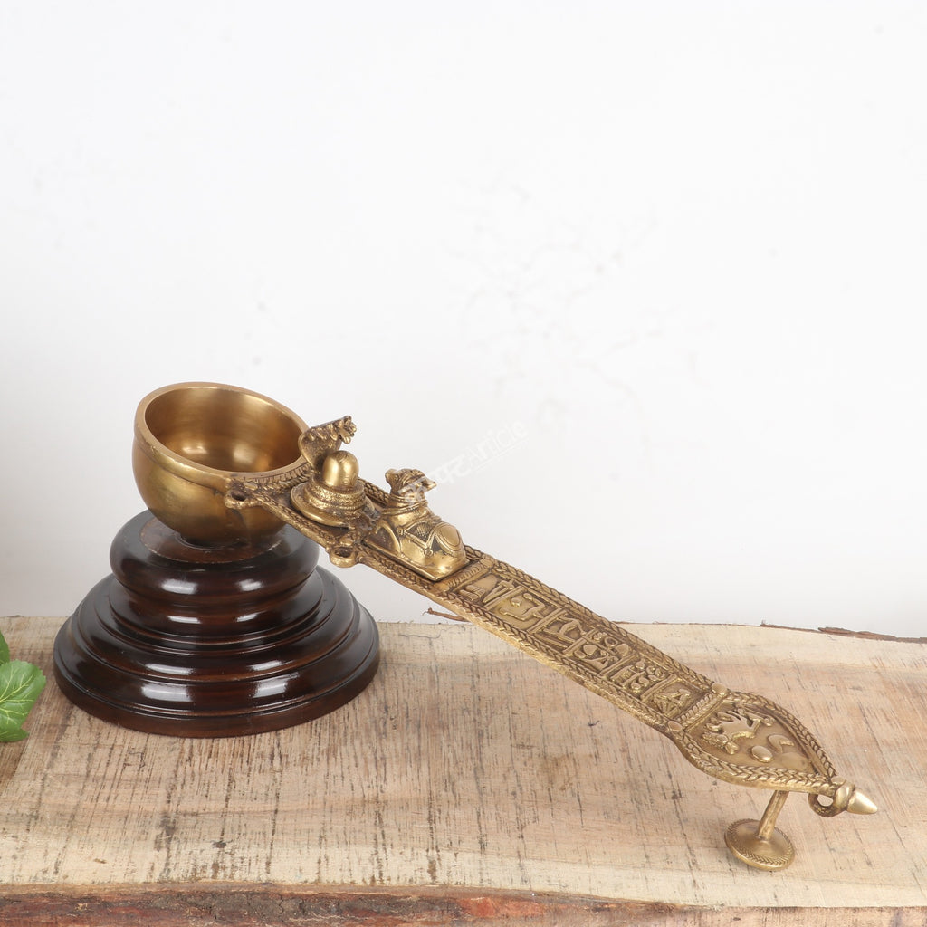 Pooja Spoon with Nandi & Shiva Lingam – Sacred Brass Ritual Ladle