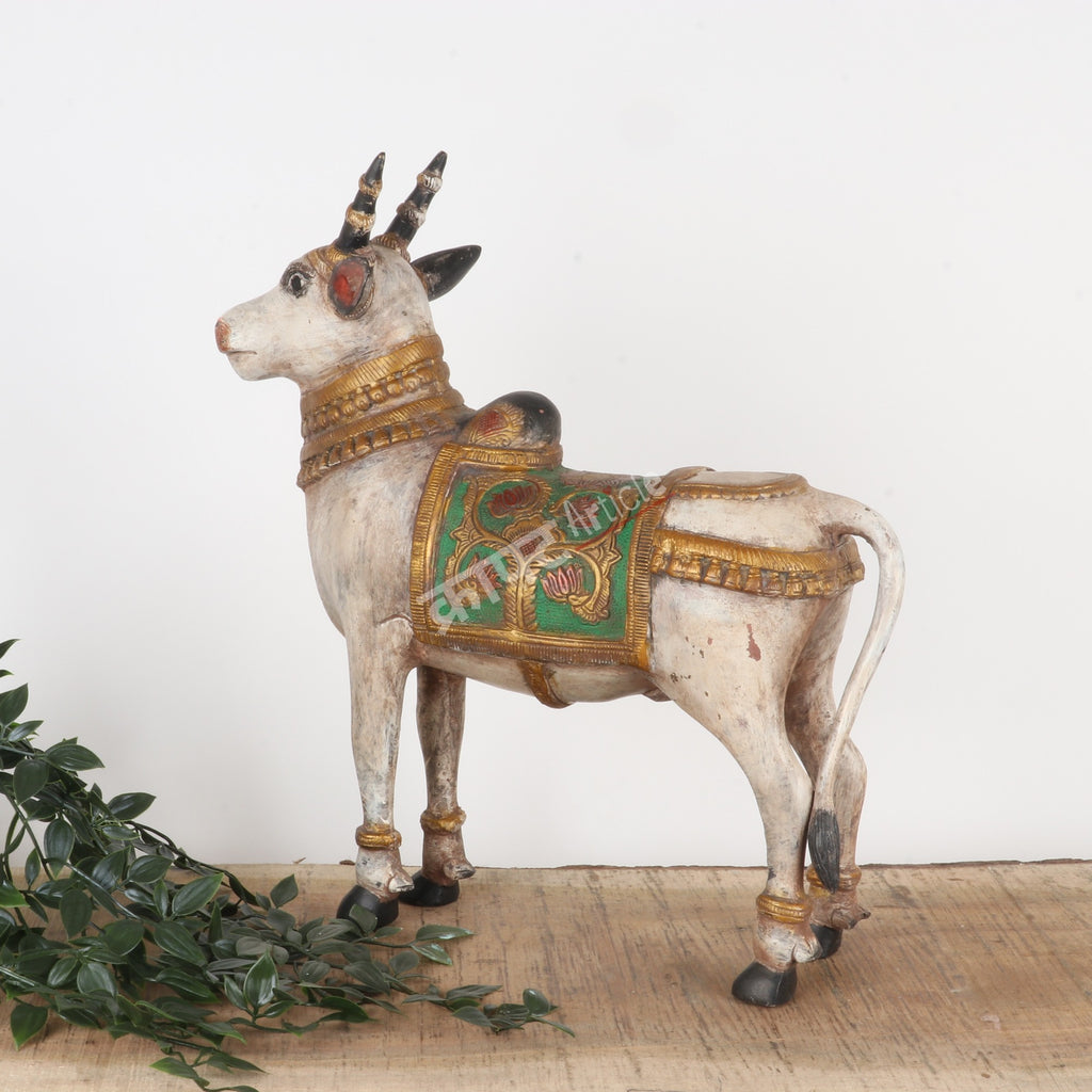 Brass Nandi Bull Sculpture – Sacred Symbol of Devotion & Strength