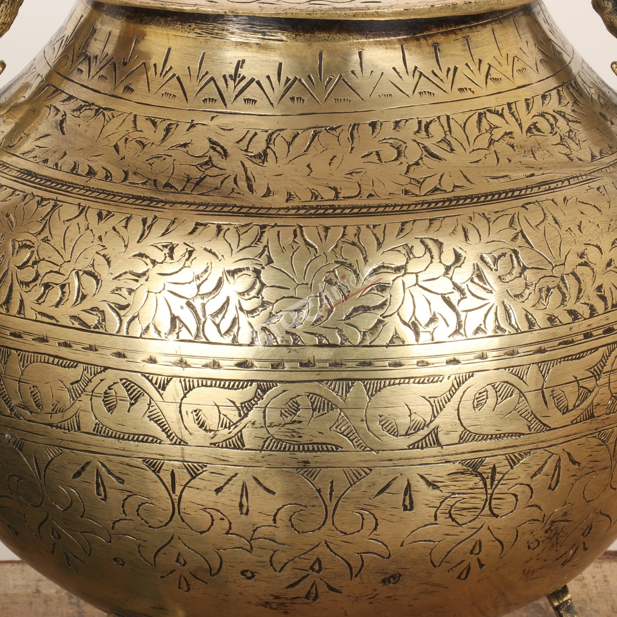 Exquisitely Brass Handcrafted Brass Flower Vase