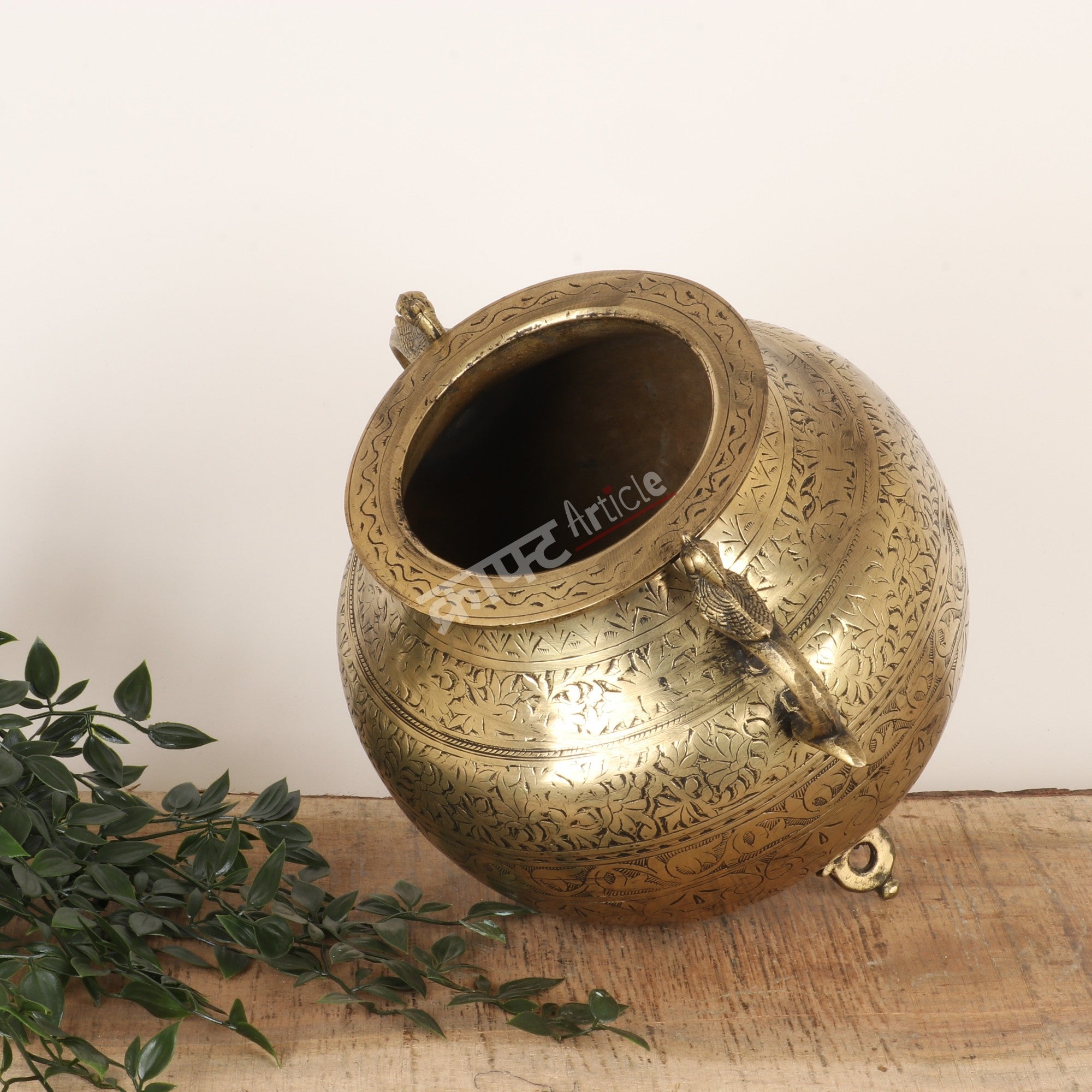 Exquisitely Brass Handcrafted Brass Flower Vase