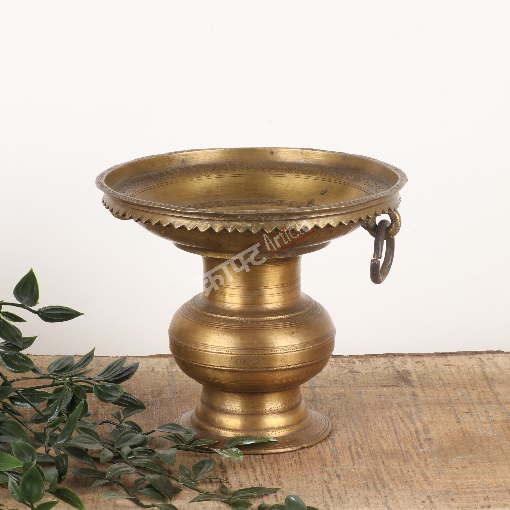 Traditional Brass Vase – Classic Heritage Décor Accent