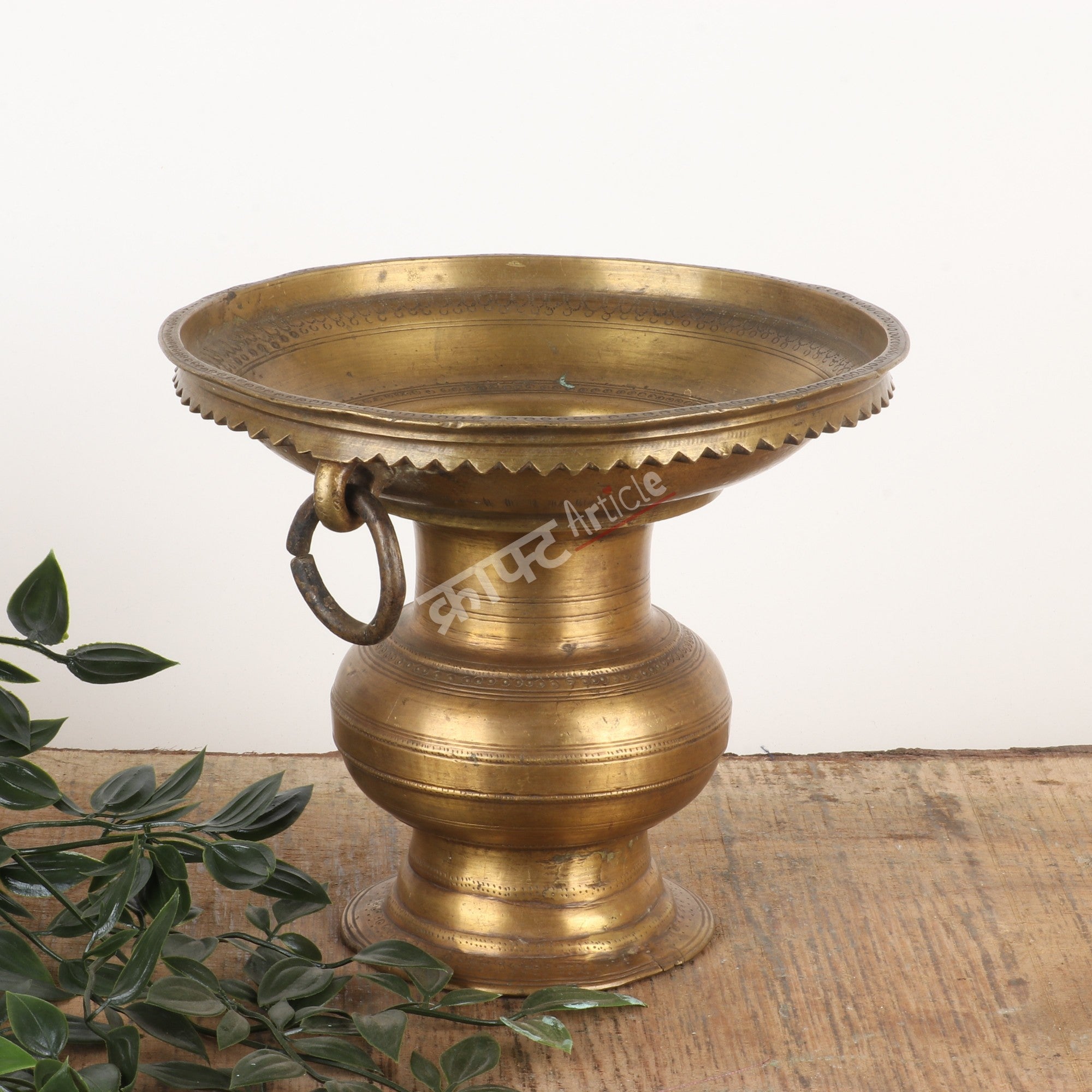 Traditional Brass Vase – Classic Heritage Décor Accent