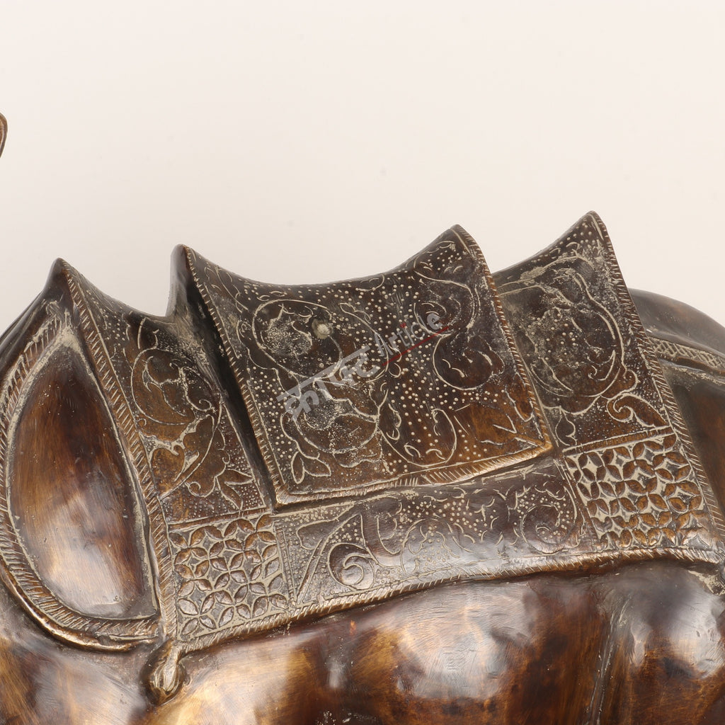 Handcrafted Brass Camel Sculpture – Traditional Desert Décor