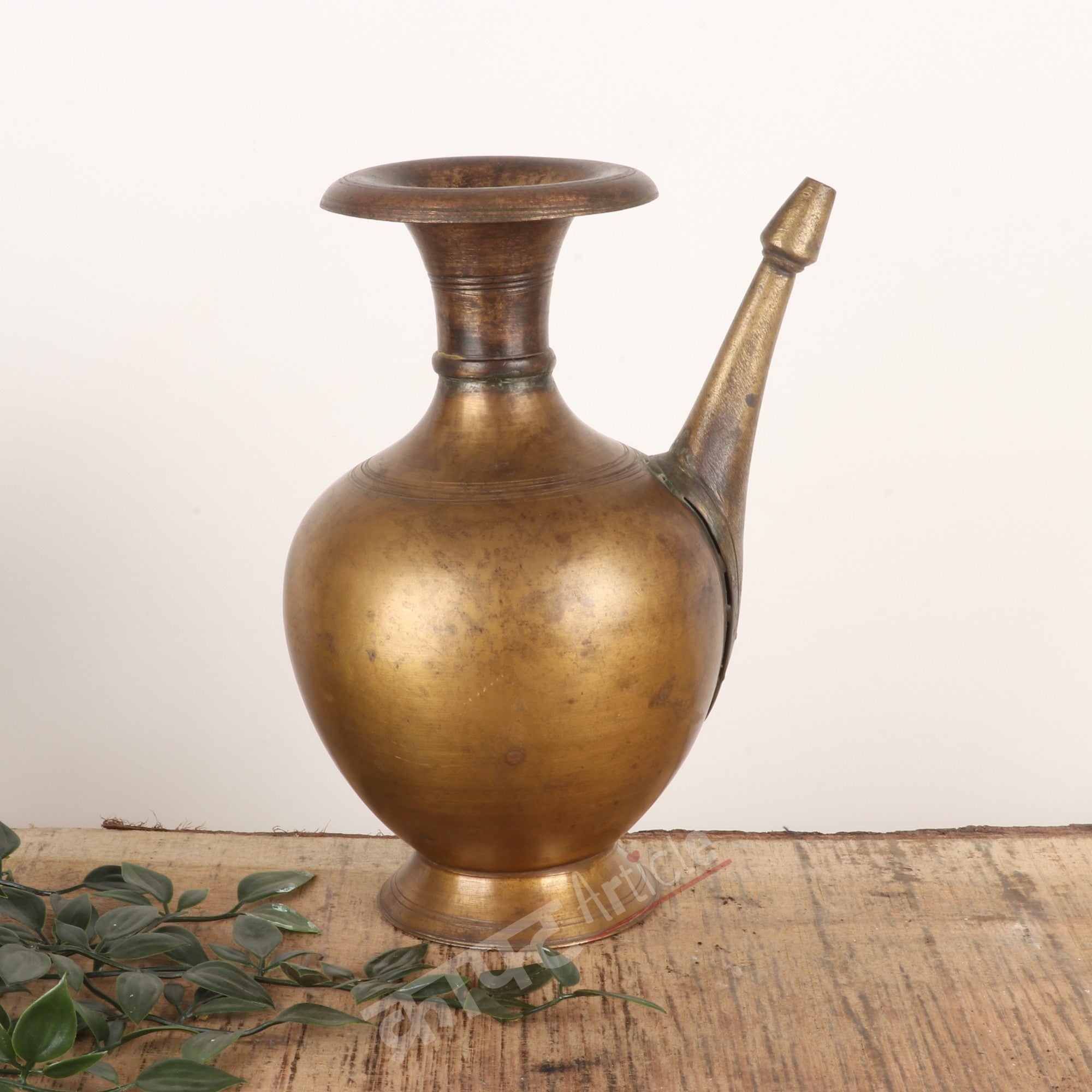 Brass Pot Décor Accent