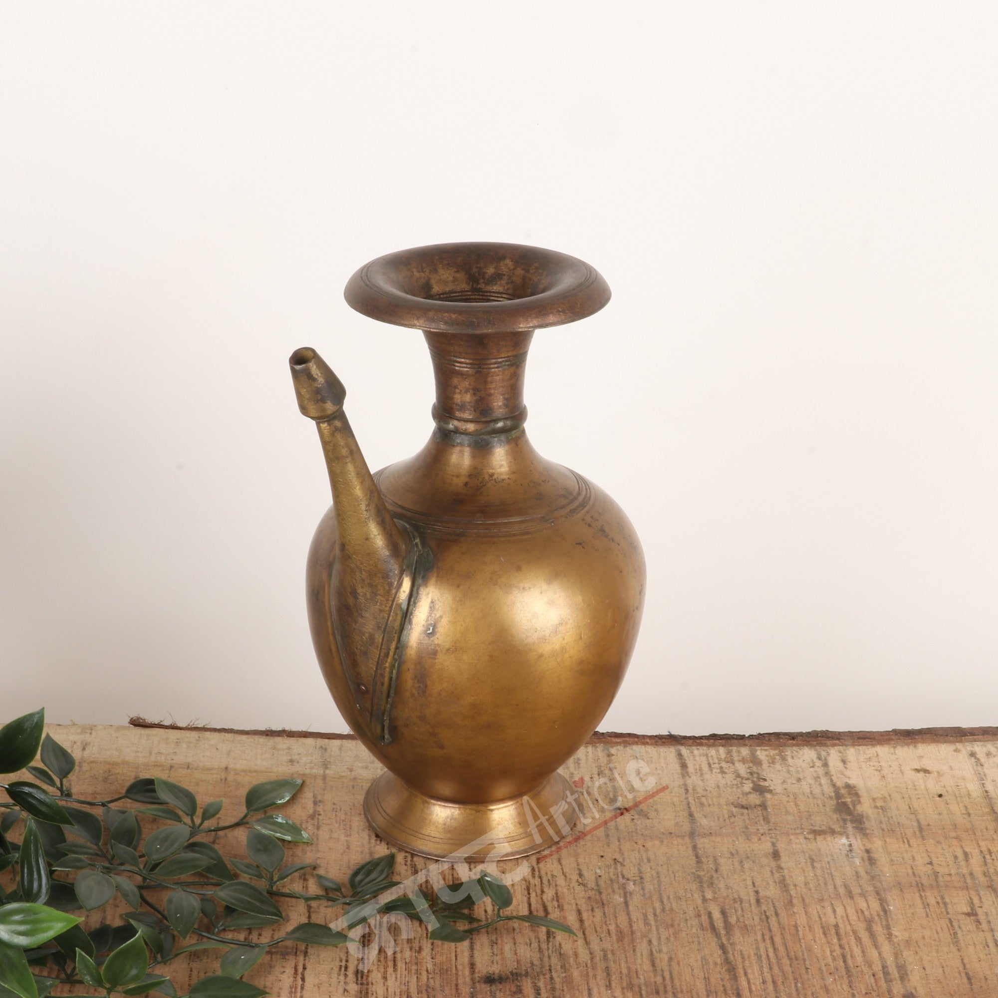 Brass Pot Décor Accent
