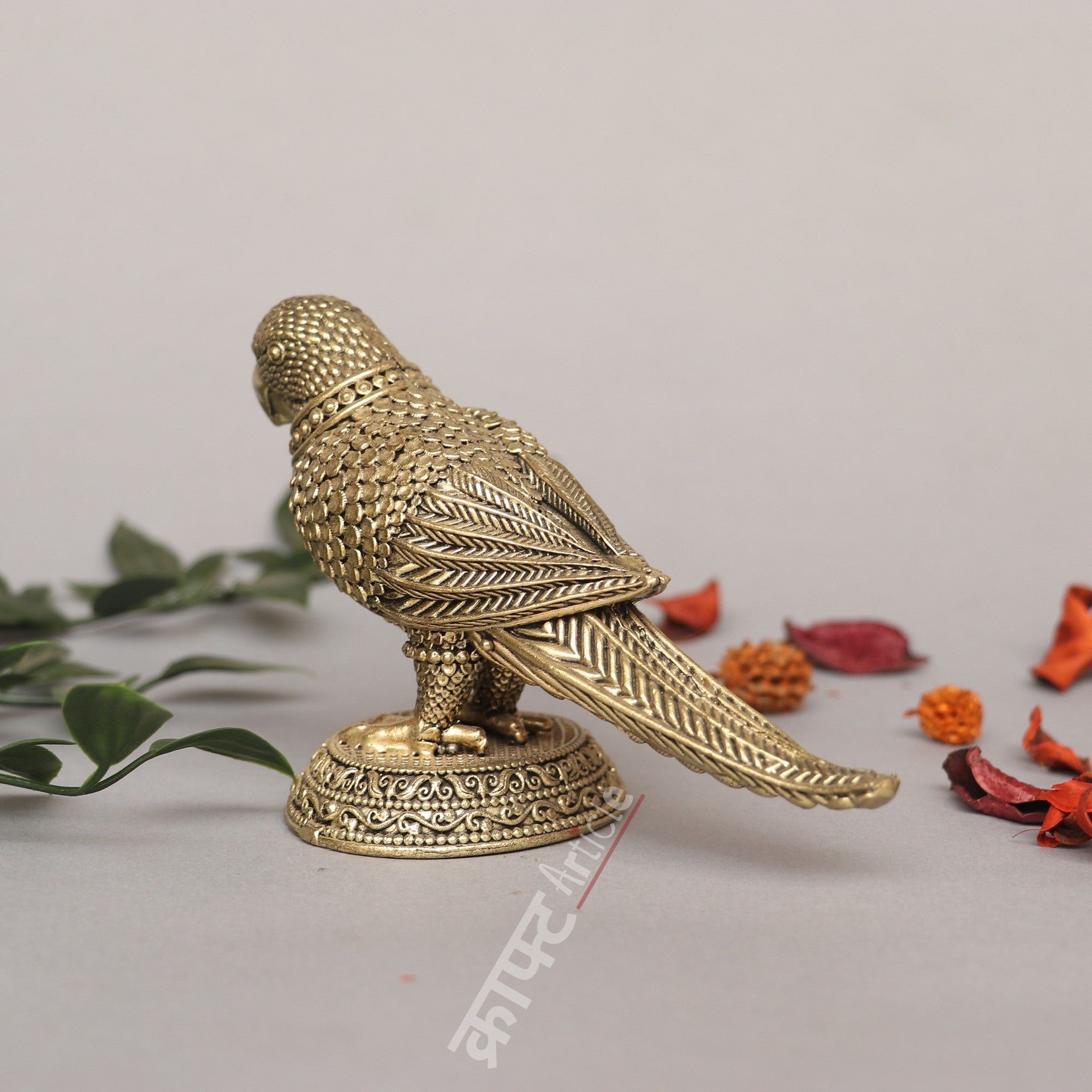 Brass Parrot Idol – Symbol of Beauty & Positive Energy