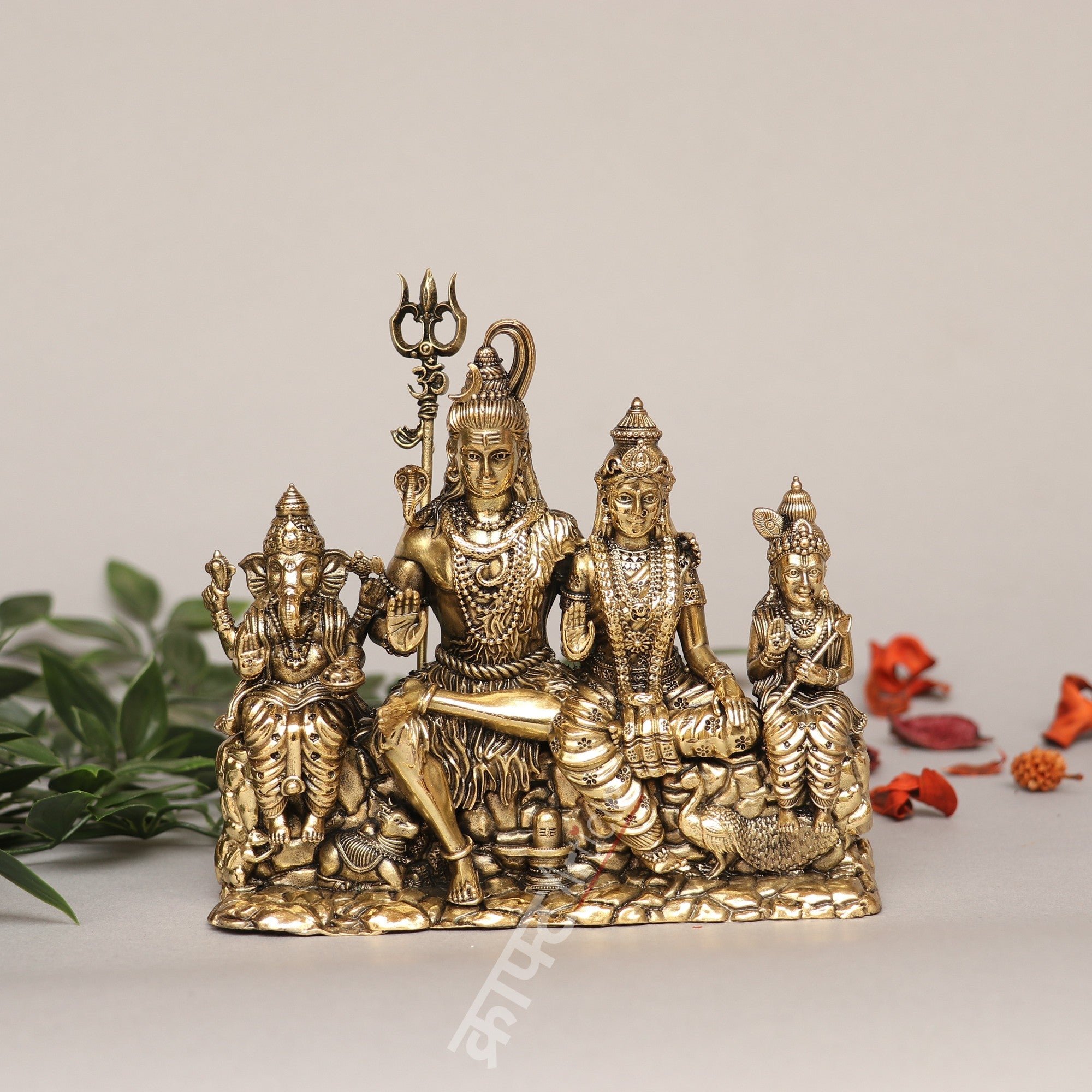 Brass Shiva Family Idol – Divine Harmony & Blessings