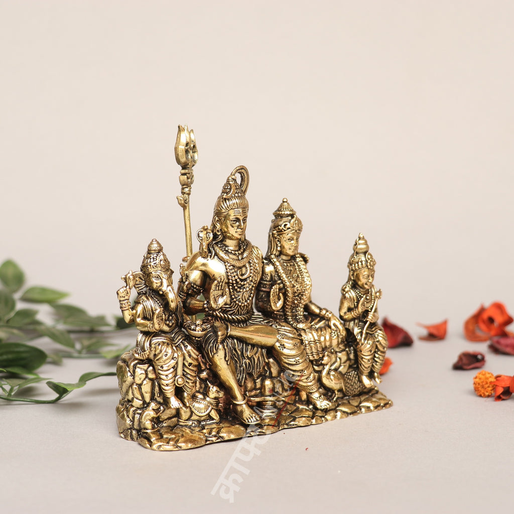 Brass Shiva Family Idol