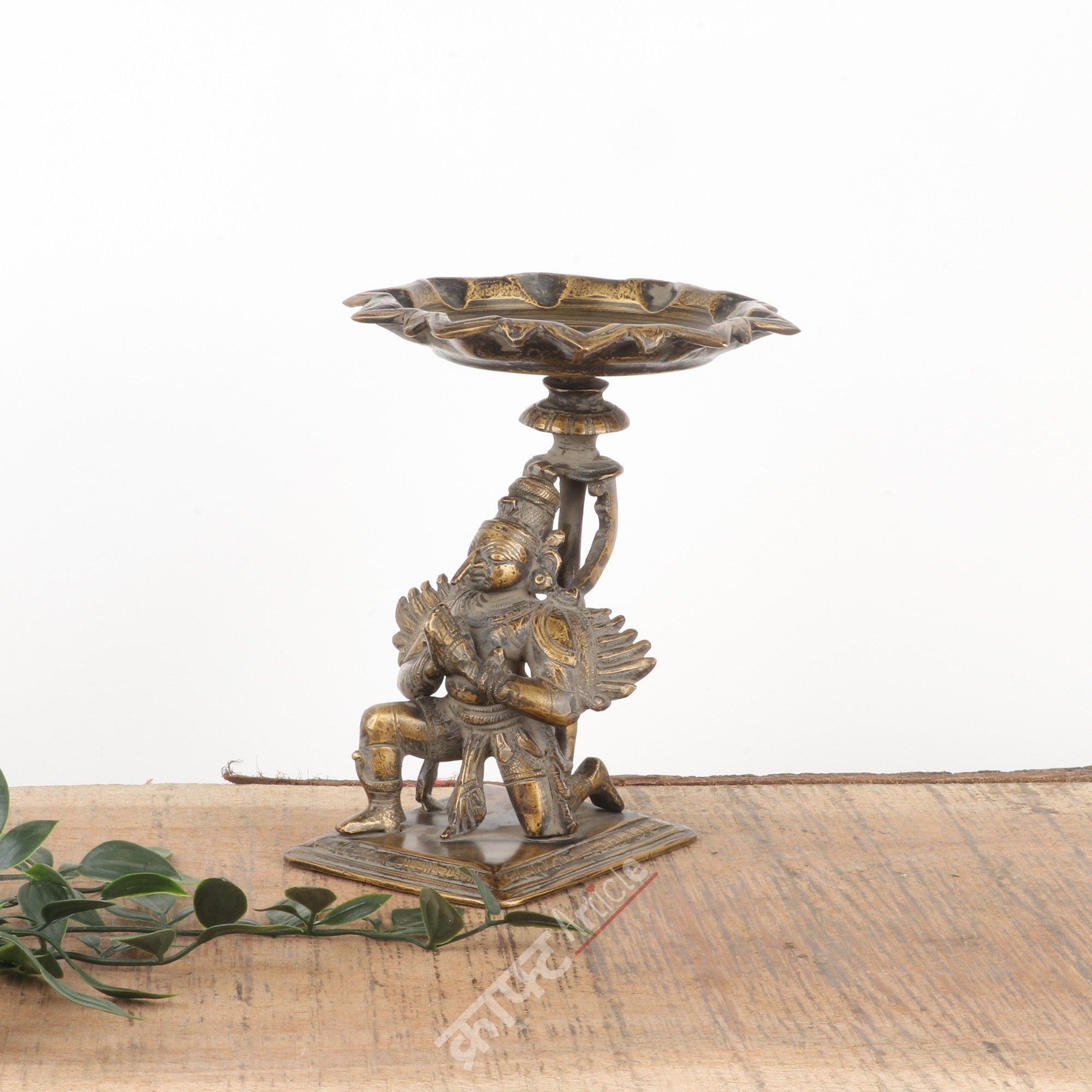 Brass Garuda Lamp Tabletop Décor