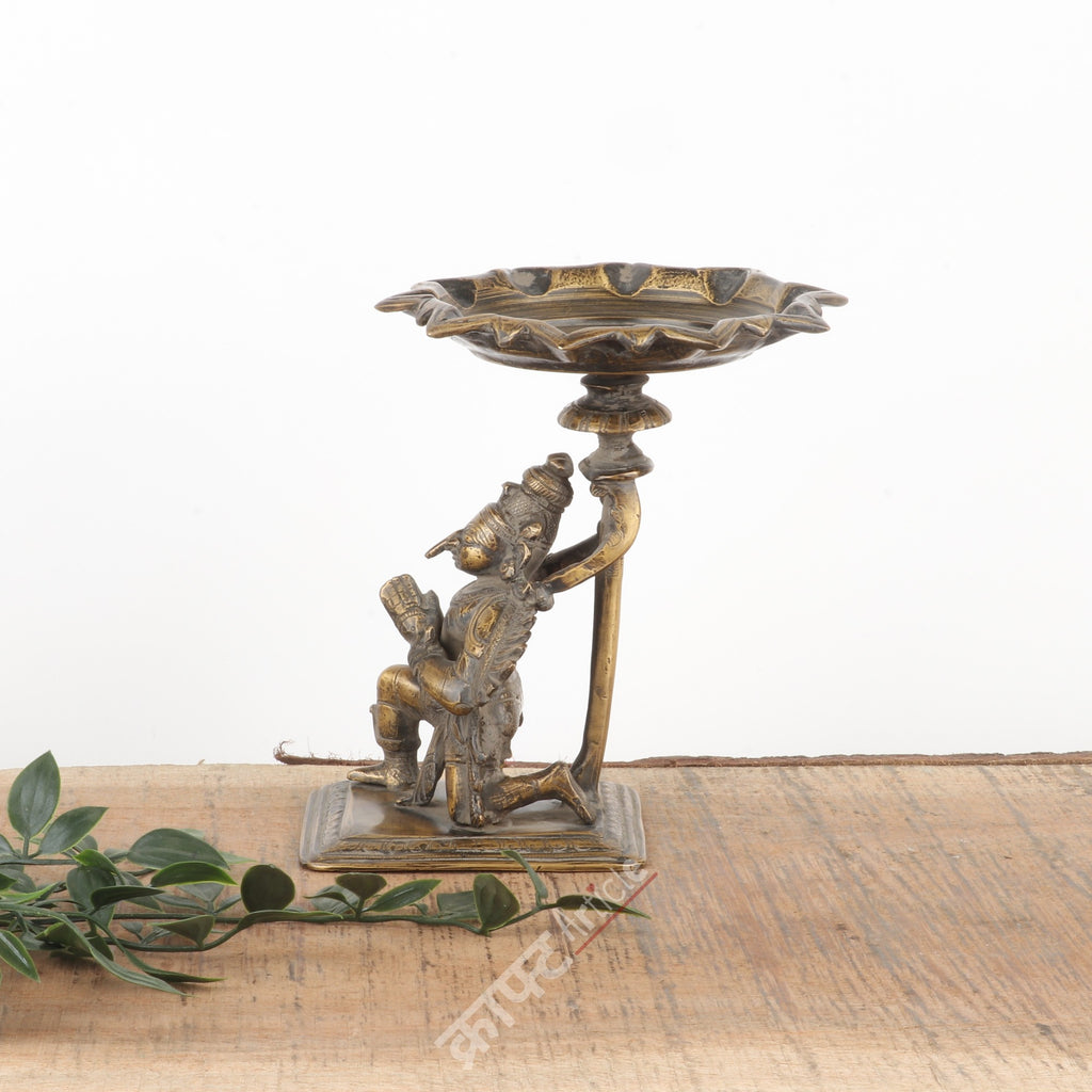 Brass Garuda Lamp Tabletop Décor